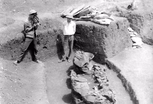 Một góc khai quật khảo cổ học tại Làng Vạc năm 1973. Ảnh: Bảo tàng tỉnh Nghệ An cung cấp.