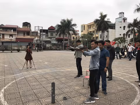 Thi đấu bắn nỏ 
