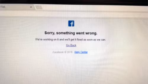 Thông báo lỗi khi truy cập Facebook.