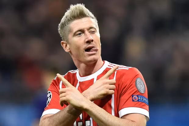  Real Madrid rất muốn chiêu mộ Lewandowski để tăng cường hàng công.