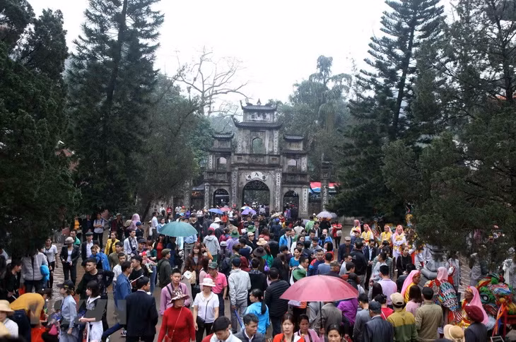  Lễ khai hội chùa Hương - Xuân Mậu Tuất 2018. (Ảnh: TTXVN)