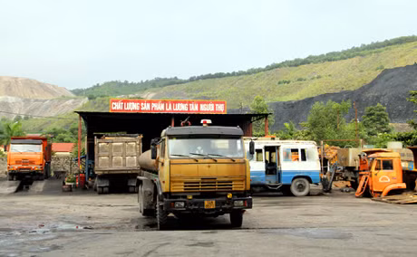 Địa điểm tình huống xảy ra cháy thuộc phân xưởng sửa chữa ô tô số 2 - Cty CP Than Hà Tu.