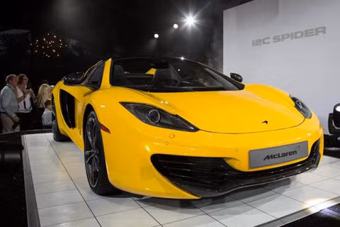 McLaren 12C Spider mui xếp.