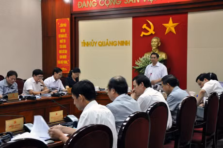 Đồng chí Phạm Minh Chính phát biểu tại hội nghị.
