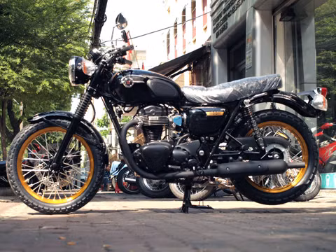 Kawasak W800 Special Edition được Saigonmoto nhập về Việt Nam.