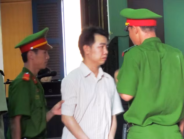 Nhận mức án tử hình, Trần Minh Long nhìn đau đáu về phía gia đình với những nỗi niềm khó tả