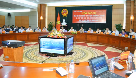 Quang cảnh buổi làm việc. 