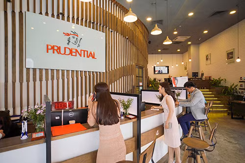Trước diễn biến phức tạp của dịch cúm do virus Corona, Prudential đồng hành và hỗ trợ khách hàng với chương trình Hỗ trợ y tế đặc biệt.
