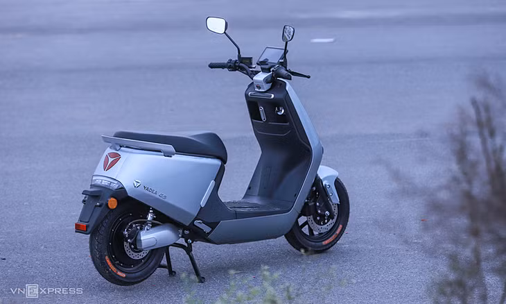 Tân binh G5 trang bị pin lithium-ion đặt dưới sàn xe.