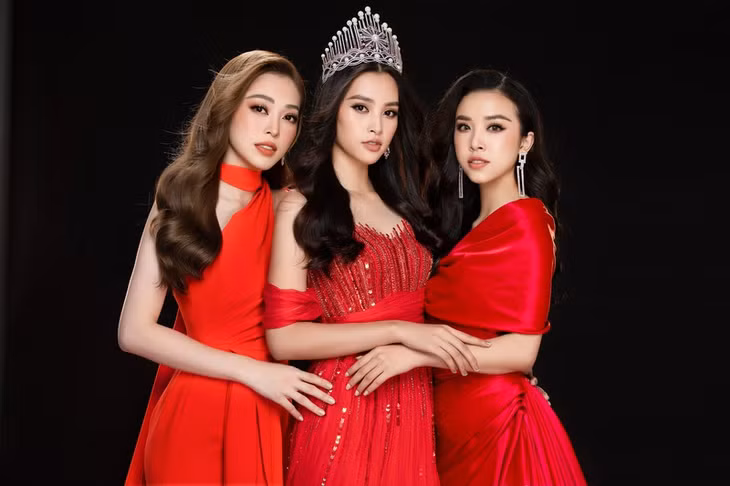 Hoa hậu Việt Nam chính thức khởi động để tìm kiếm nhân tố xứng đáng cho chiếc vương miện năm 2020 - Đánh dấu cho bước chuyển giao chiếc gậy tiếp sức của nhan sắc Việt từ thập kỷ đầu sang thập kỷ thứ hai của thế kỷ XXI.