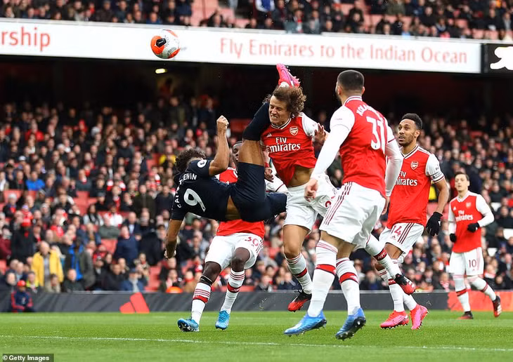 Everton có bàn mở tỉ số ngay ở phút thứ 1 (Ảnh: Getty).