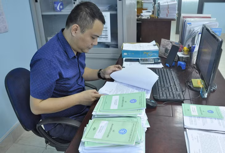 Tiếp nhận làm hồ sơ BHTN cho người lao động tại Trung tâm Dịch vụ việc làm tỉnh.