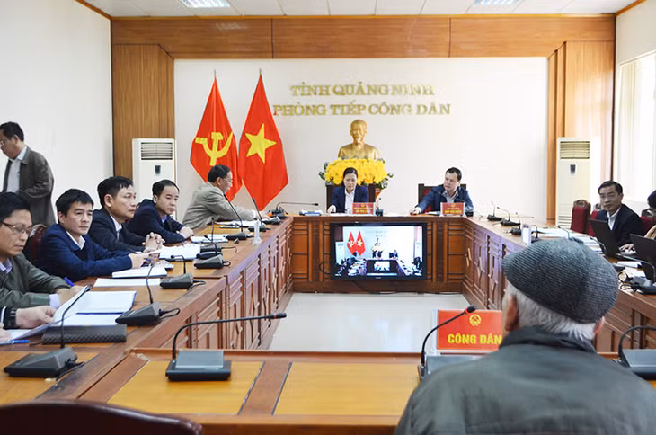 Quang cảnh buổi tiếp công dân.