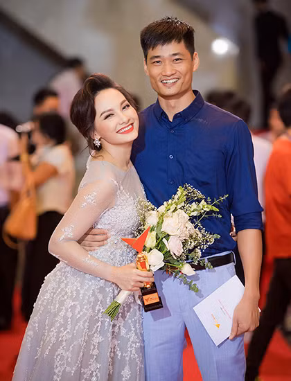 Chồng Bảo Thanh đồng hành vợ trong nhiều sự kiện. Ảnh: Bảo Thanh.