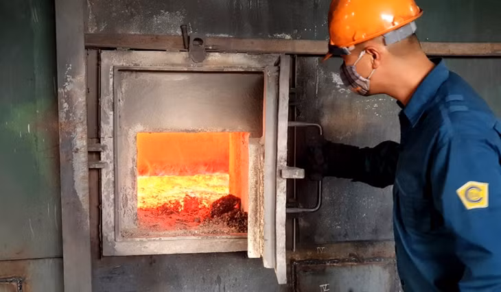 Than bùn được sấy dưới mức nhiệt khoảng 1000 độ C