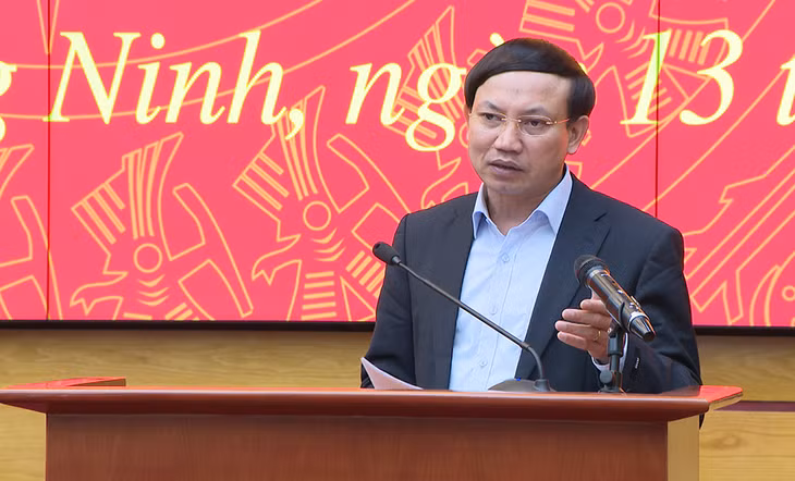 Bí thư Tỉnh ủy Nguyễn Xuân Ký chỉ đạo tại hội nghị.
