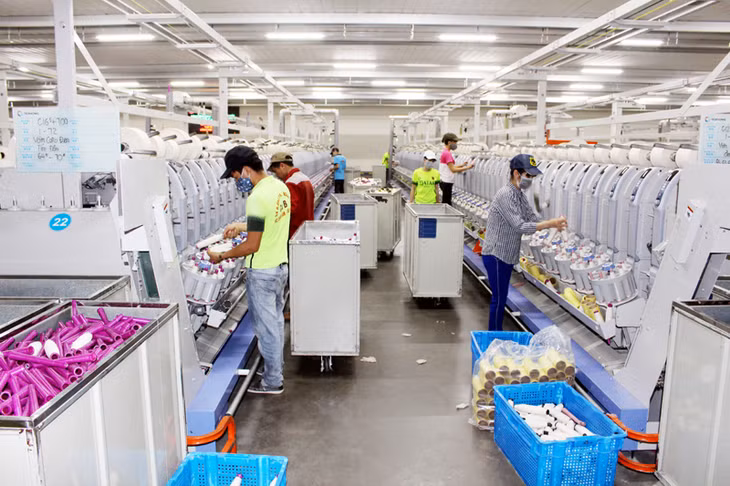Sản xuất sợi cotton tại Phân xưởng số 1, Nhà máy sợi Texhong Ngân Hà.