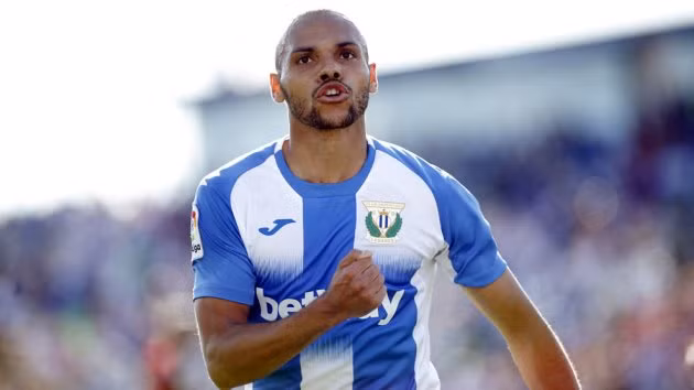 Braithwaite là mục tiêu số 1 thay Dembele.