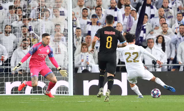 Isco ghi bàn nhưng không thể giúp Real giành chiến thắng.