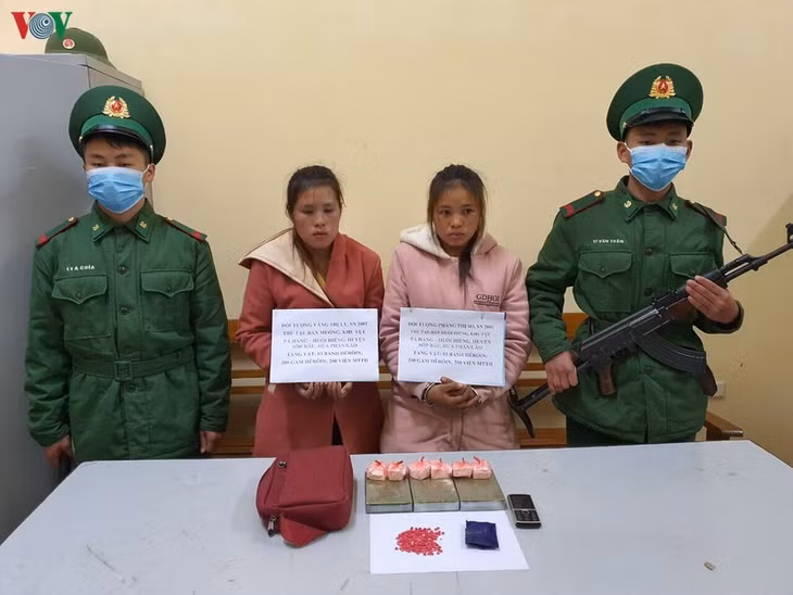2 đối tượng cùng tang vật.