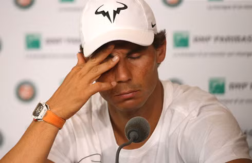 Nadal chia tay Roland Garros trong tiếc nuối. (Ảnh: Getty). 