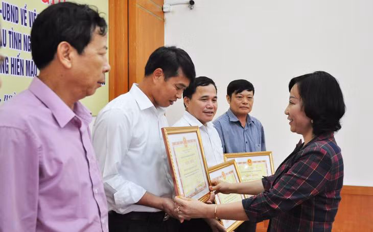 Đồng chí Vũ Thị Thu Thủy, Phó Chủ tịch UBND tỉnh,&nbsp;