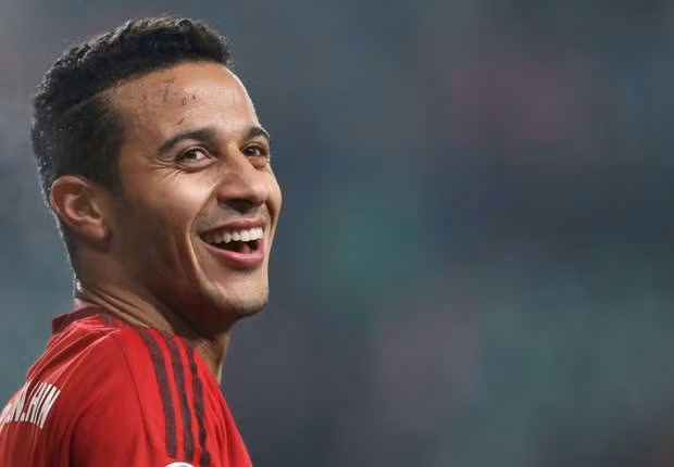  Thiago cam kết tương lai tại Bayern. Ảnh: Internet.