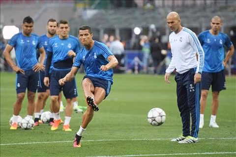 Ronaldo Ronaldo đã tập luyện trở lại bình thường