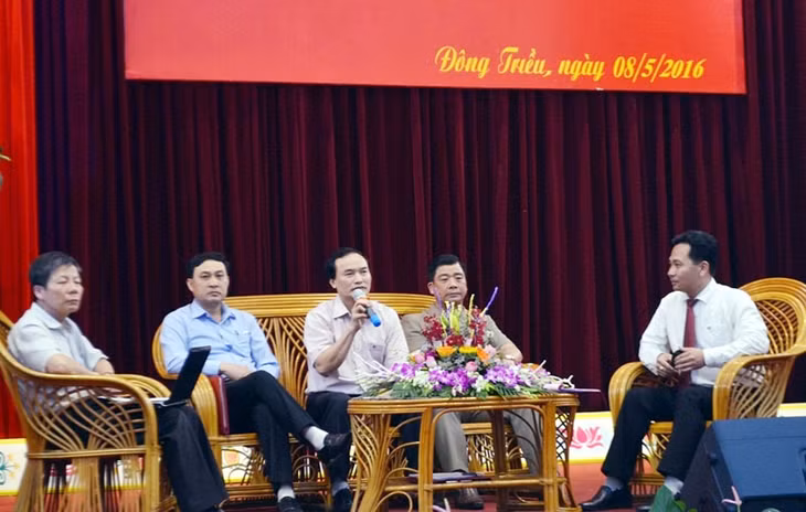 LĐLĐ tỉnh phối hợp tổ chức đối thoại về chính sách pháp luật cho gần 300 lao động ở TX Đông Triều ngày 8-5-2016.