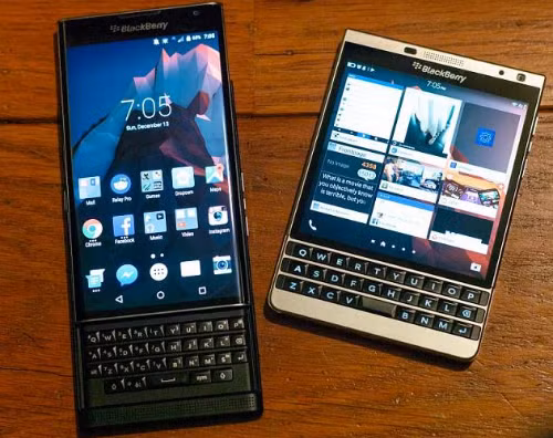 Priv chạy Android còn Passport sử dụng BlackBerry 10.