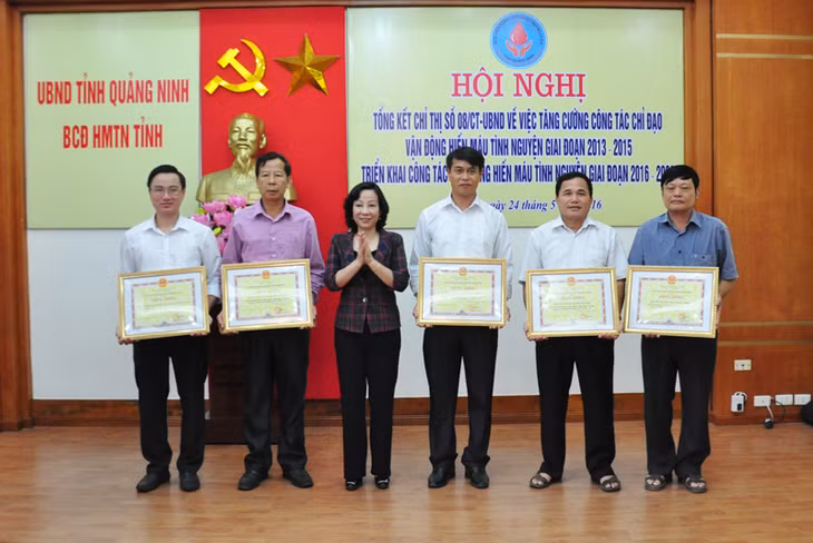 Đồng chí Vũ Thị Thu Thủy, Phó Chủ tịch UBND tỉnh,&nbsp;