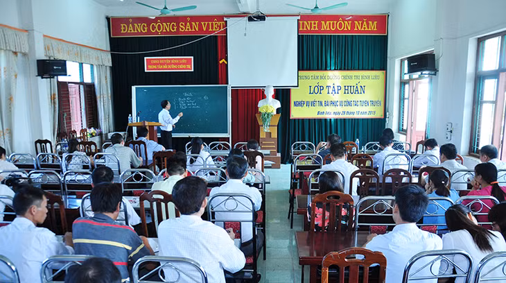 Quang cảnh lớp tập huấn.