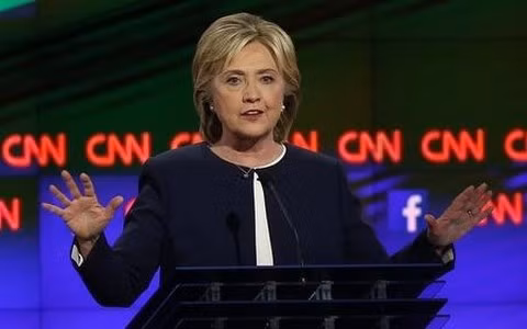 Cựu Ngoại trưởng Hillary Clinton đang nhận được sự tin tưởng của những người ủng hộ Đảng Dân chủ trong cuộc đua giành chiếc ghế Tổng thống năm 2016. Ảnh CNN