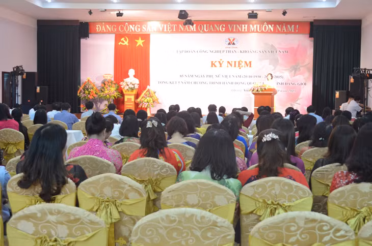 Quang cảnh chương trình