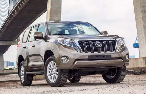 Toyota Land Cruiser Prado 2015