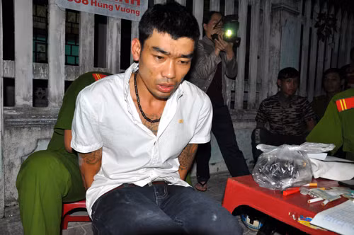 Khánh đang là bảo vệ của một tổ dân phố ở Đà Nẵng. Ảnh. T.H.