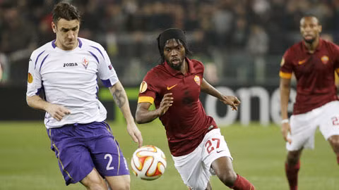 Fiorentina (trái) rất tự tin đón tiếp Roma vì họ đang có chuỗi 7 trận thắng liên tiếp tại Artemio Franchi.