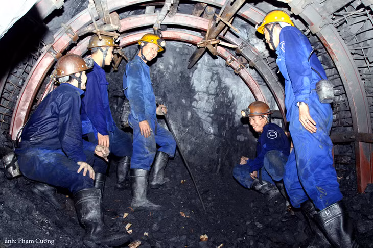 Công nghệ khoan, ép vữa xi măng được áp dụng tại lò ga chân trục mức +115, Công ty CP Than Vàng Danh. Ảnh: Phạm Cường (Công ty CP Than Vàng Danh)
