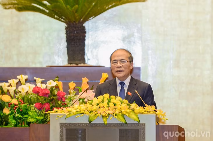 Chủ tịch QH Nguyễn Sinh Hùng phát biểu khai mạc Kỳ họp thứ 10, Quốc hội XIII. 