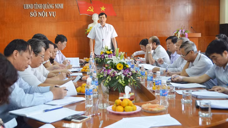 Đồng chí Nguyễn Đức Long, Chủ tịch UBND tỉnh phát biểu tại buổi làm việc.