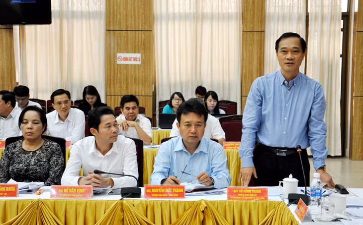 Đồng chí Vũ Hồng Thanh, Phó Bí thư Tỉnh ủy phát biểu tại hội nghị.