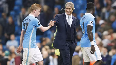 Khi các trụ cột Aguero, Silva chưa trở lại, De Bruyne sẽ lại là đầu tàu trong những đợt tấn công của Man City