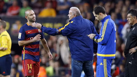 Mascherano có nguy cơ ngồi ngoài trận Siêu kinh điển