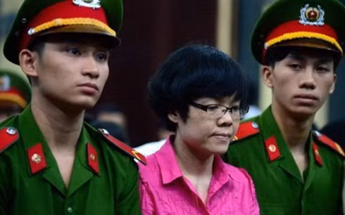 Huỳnh Thị Huyền Như tại tòa - Ảnh: Q.Định
