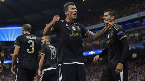 Ra châu Âu, Juventus vẫn thể hiện được đẳng cấp của đội bóng đã vào tới chung kết Champions League mùa trước.