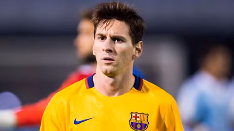 Messi đang nằm trong "tầm ngắm" của M.U, Man City và Chelsea