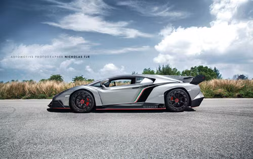 Lamborghini Veneno.