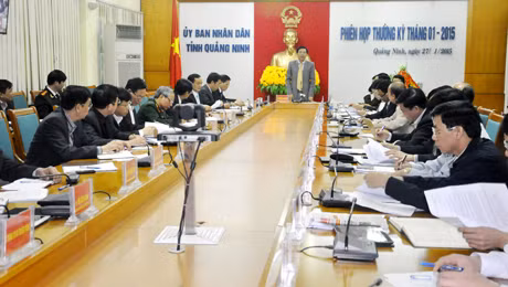 Phiên họp thường kỳ UBND tỉnh tháng 1 diễn ra dưới sự chủ trì của đồng chí Nguyễn Văn Đọc, Phó Bí thư Tỉnh ủy, Chủ tịch UBND tỉnh.