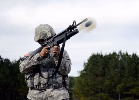 Loại lựu đạn mới này có thể dùng cho súng phóng lựu M203 hay M320. Ảnh: Army Times.