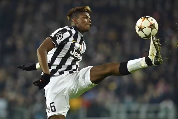 Pogba đang thể hiện tất cả những phẩm chất của một ngôi sao lớn (Ảnh: Getty Images).